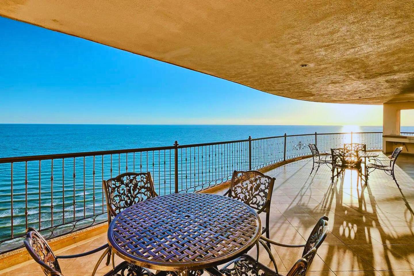 Sonoran Sky Aparthotel Puerto Penasco Exterior photo